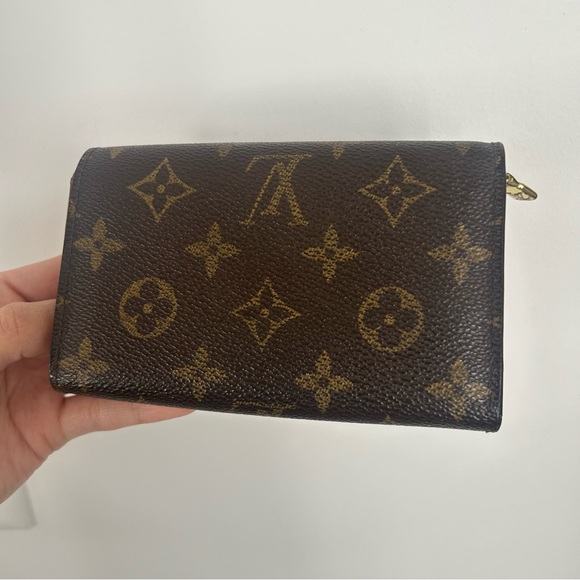 Louis Vuitton Coffrefort Wallet - Picture 2 of 12